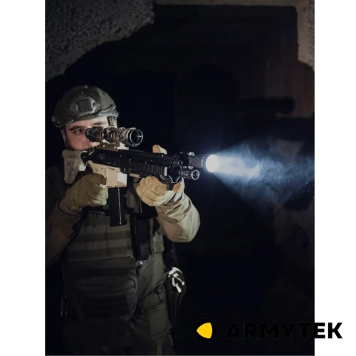 Светодиодный фонарь Armytek Predator Pro Magnet USB (F07301W) Тёплый свет